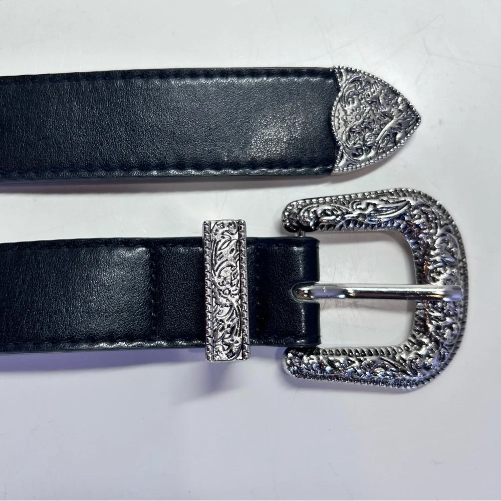 NWOT Black PU Leather Western Belt, Silver Tone Buckle stamped floral design M/L - Picture 4 of 10